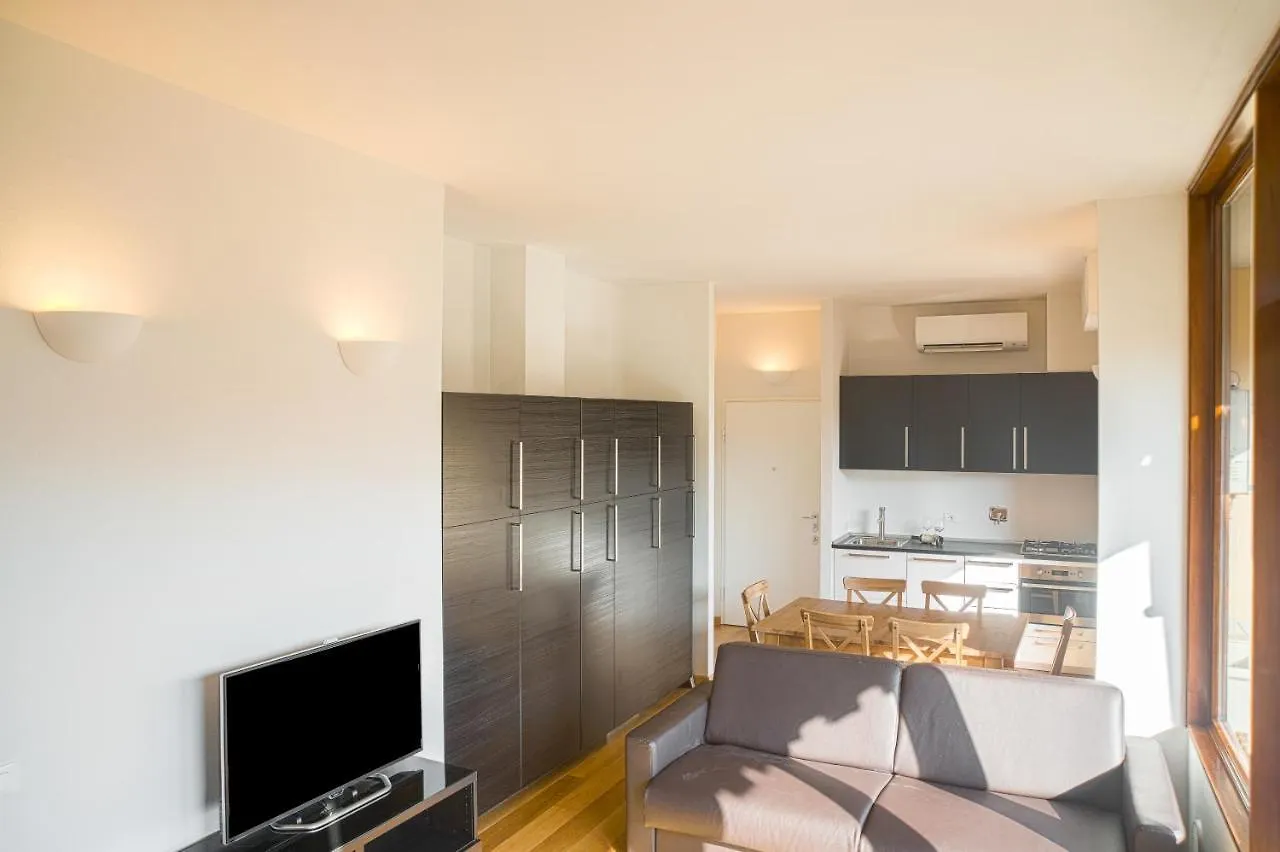 Apartments Florence - Pier Capponi Duomo 0*,
