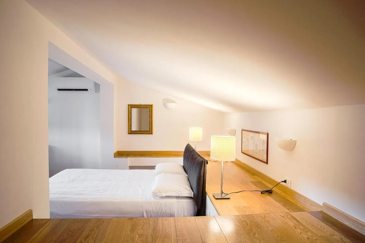 Apartments Florence - Pier Capponi Duomo 0*,  Italy